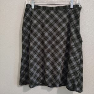 Tailor B Moss Green Plaid Stretch Skirt Size 6
